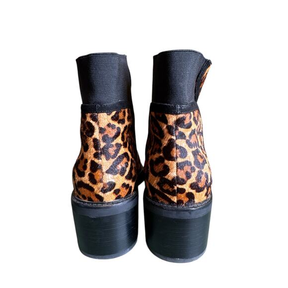 Crown Vintage May Cow Hair Leopard Cheetah Chunky Heel Pull on Bootie Sz 10 - Picture 3 of 8